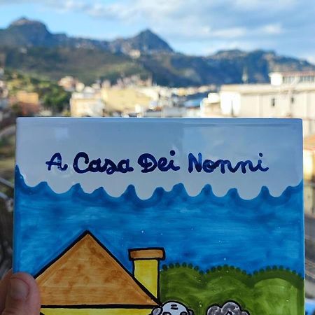 דירות גיארדיני נאקסוס A Casa Dei Nonni מראה חיצוני תמונה